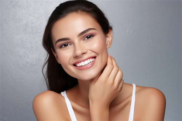 南通薄荷博士口腔门诊部（青年西路分院）洗牙收费现仅199元起，原价299元起，超值优惠，确实是您的明智之选！