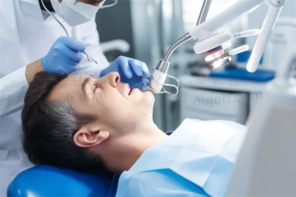 厦门牙科医院排名前十，哪家不错？厦门思明港悦齿科口腔门诊部全瓷牙项目值得信赖，专業品质杰出！