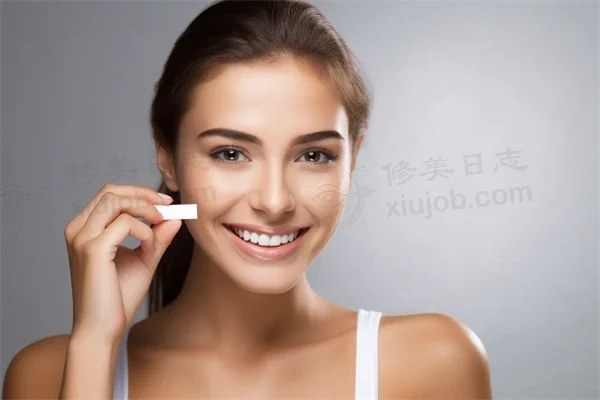 2026年成都新桥口腔医院电话是多少？了解最新牙科服务与价格，助你选择合适的医院