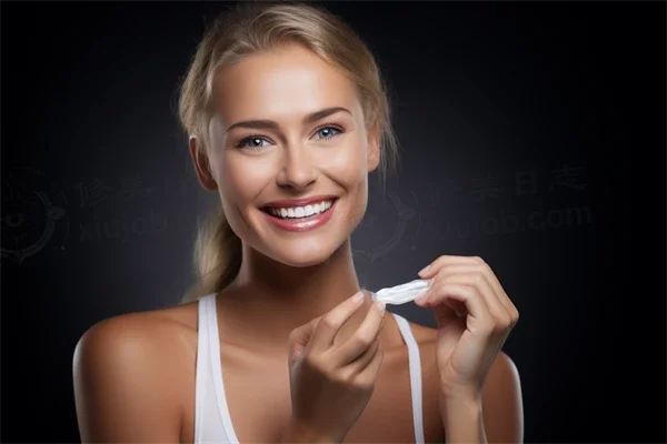 南京乐齿口腔诊所根管治疗价目表：原价3000元起，现仅需2500元起，助您实现口腔健康与经济实惠的良好结合，抓紧时间，享受超值优惠！