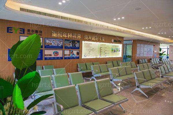 福建福州爱尔眼科医院和淮南晨光眼科医院哪个好？优势对比解析