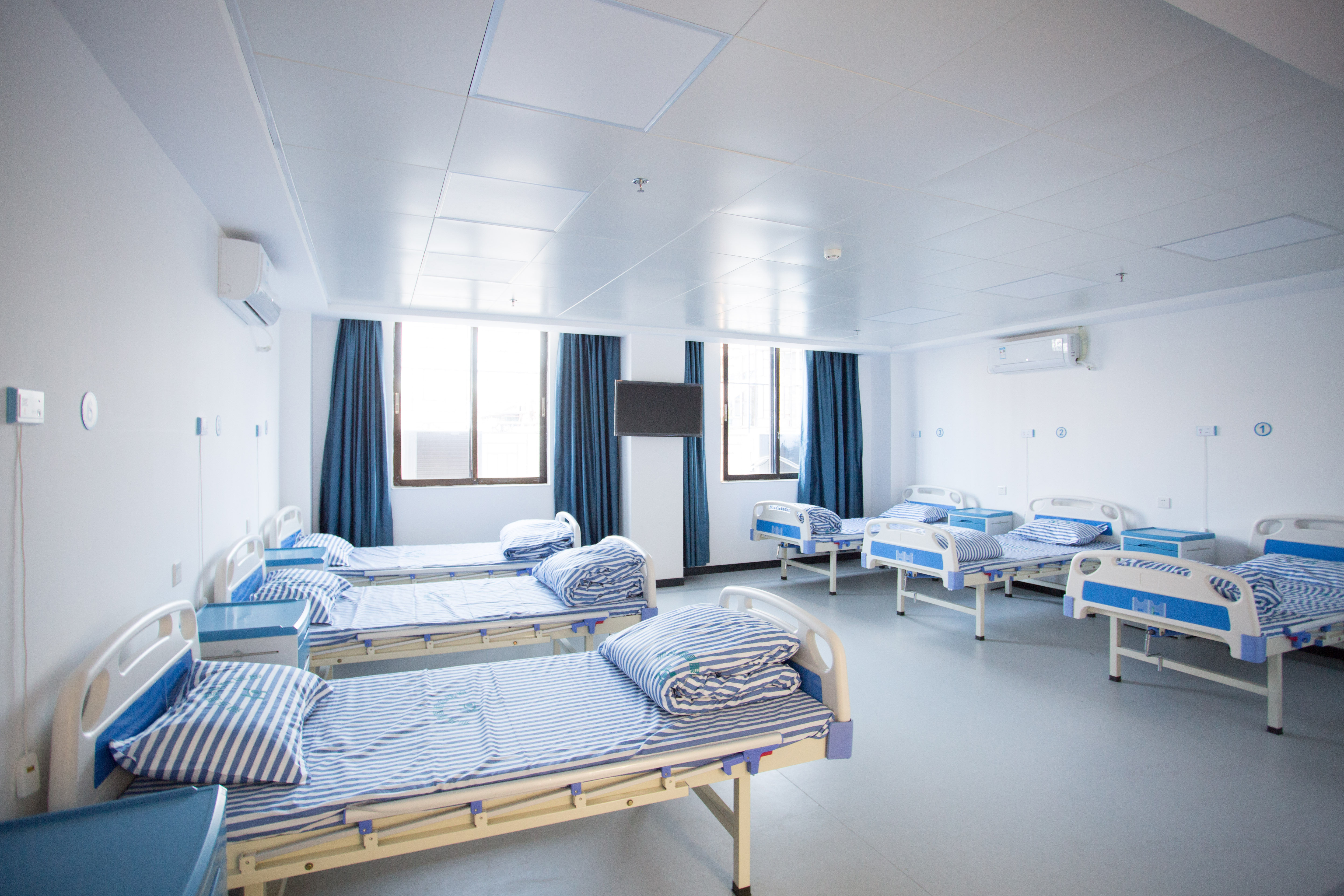 摆脱近视困扰！汕头慧晶眼科医院千频优视项目仅需9800元