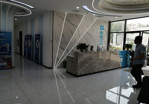 秦皇岛麦格口腔门诊部种植牙价格贵吗？约8000元可参考