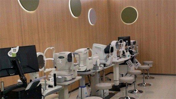 杭州飞秒秒眼科医院视力矫正怎么样？专业团队技术强！